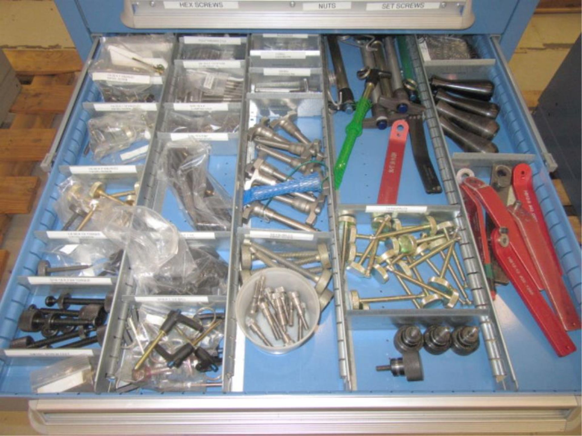 Tool Cabinet - Image 11 of 16