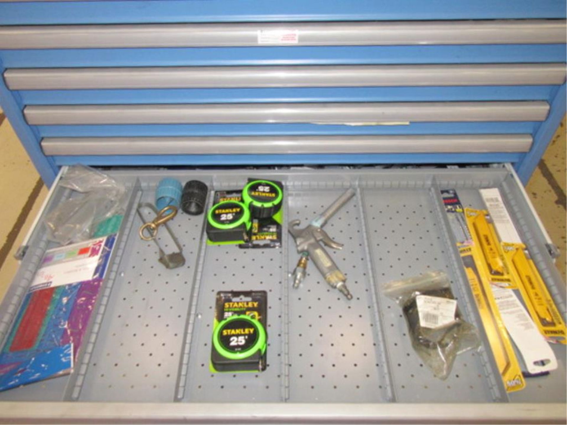 Tool Cabinet - Image 7 of 16