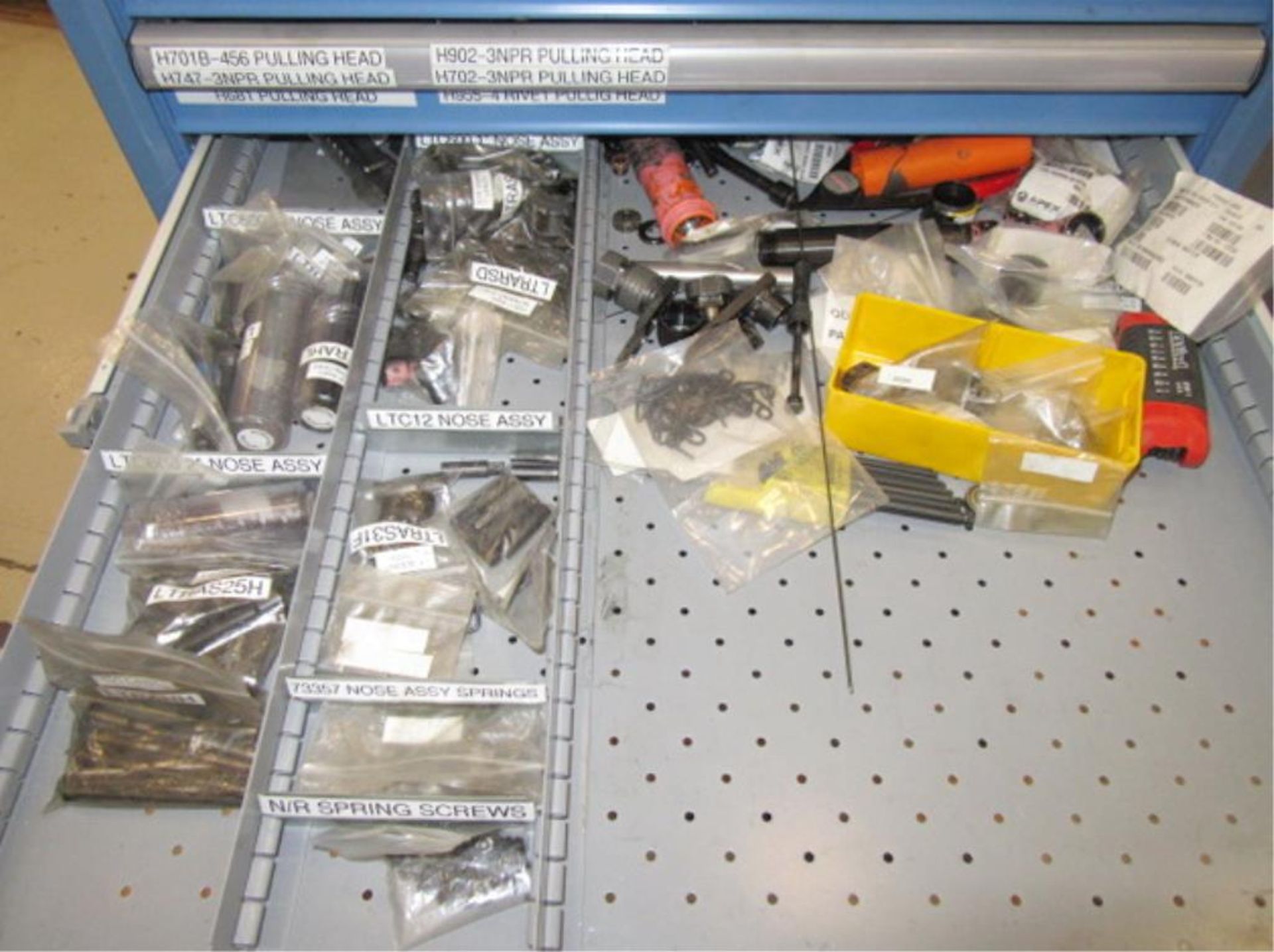 Tool Cabinet - Image 4 of 7