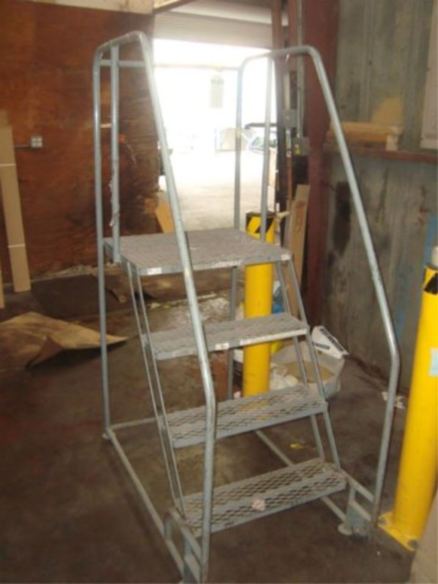 Warehouse Ladders - Image 5 of 5