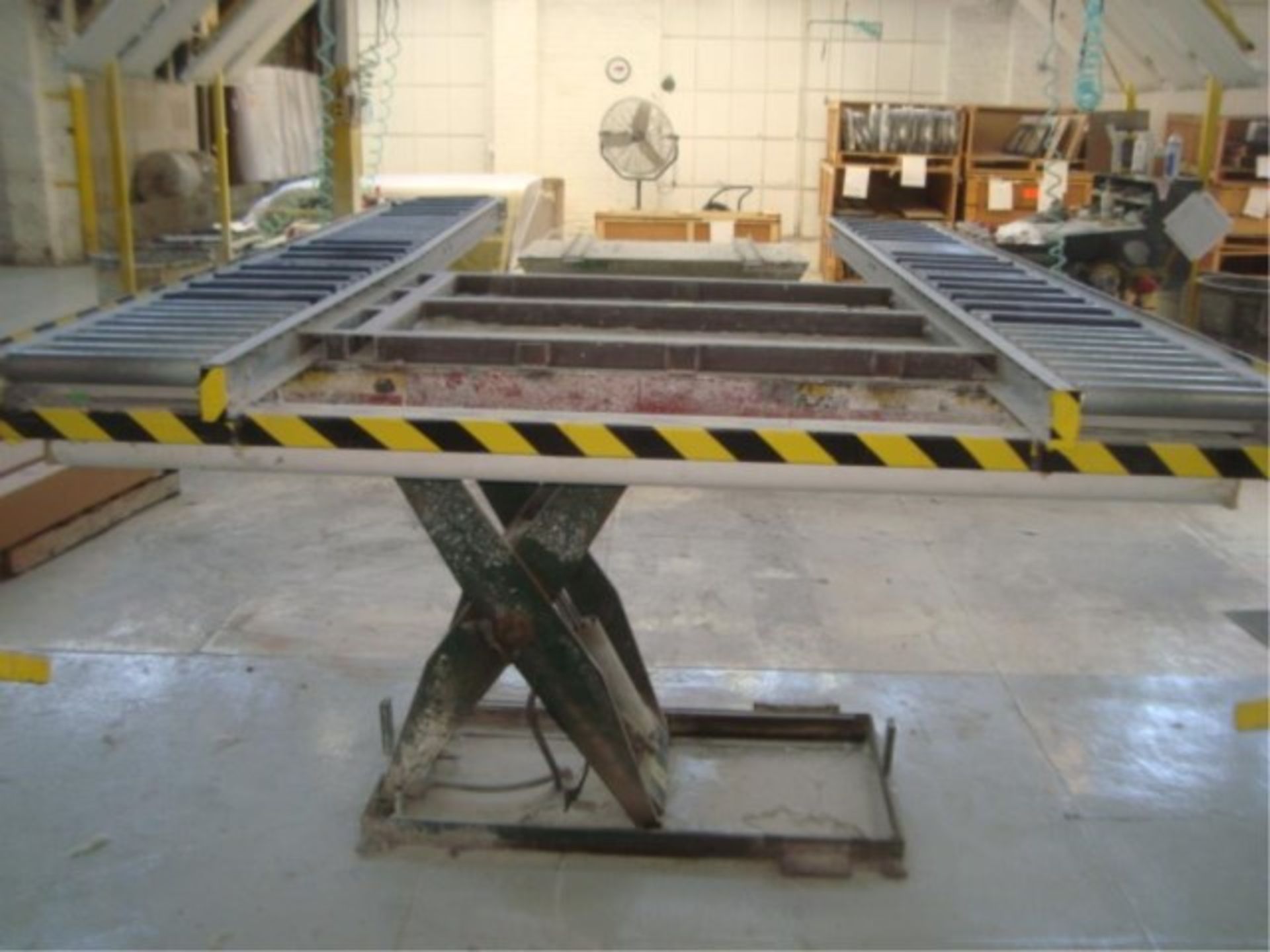 Electric Backsaver Lift Table - Image 4 of 9