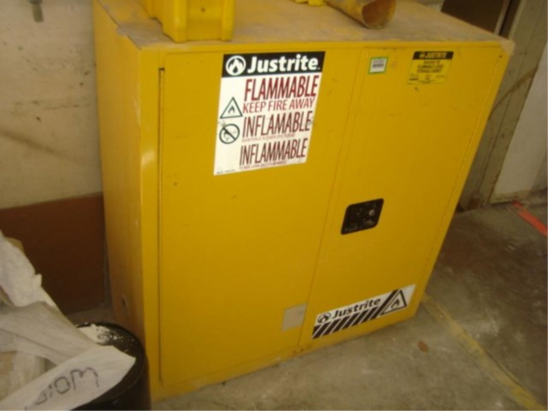 Flammables Storage Cabinet - Image 4 of 4