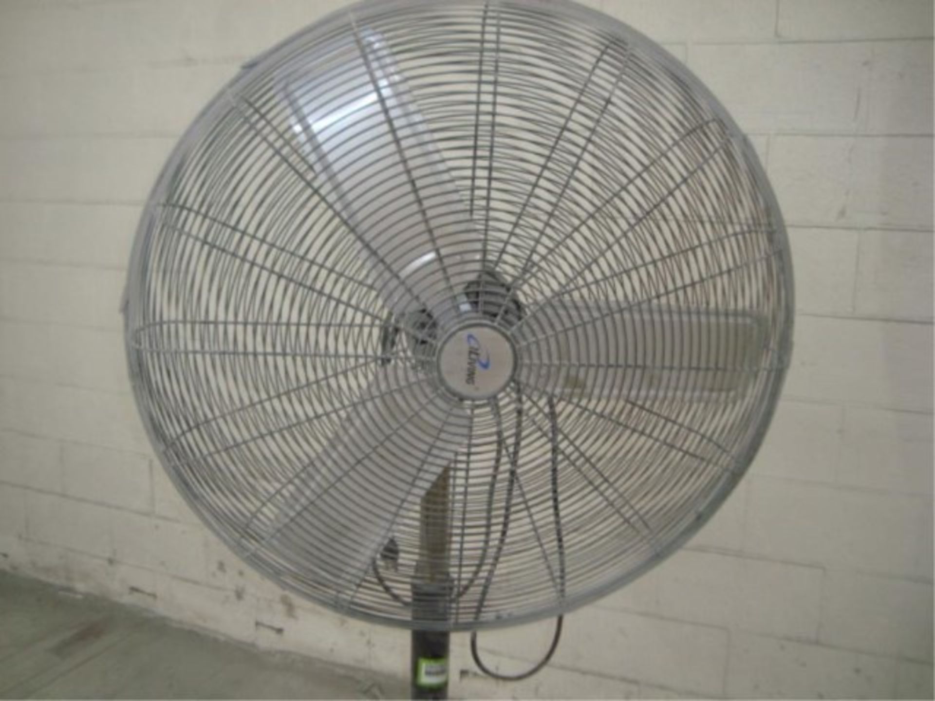 2-Speed 30" Oscillating Pedestal Fan - Image 2 of 5