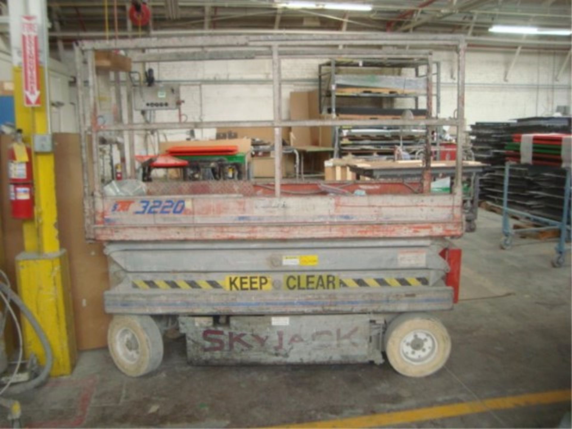 Electric Personnel Scissor Lift, 20' ft. Max - Image 5 of 6