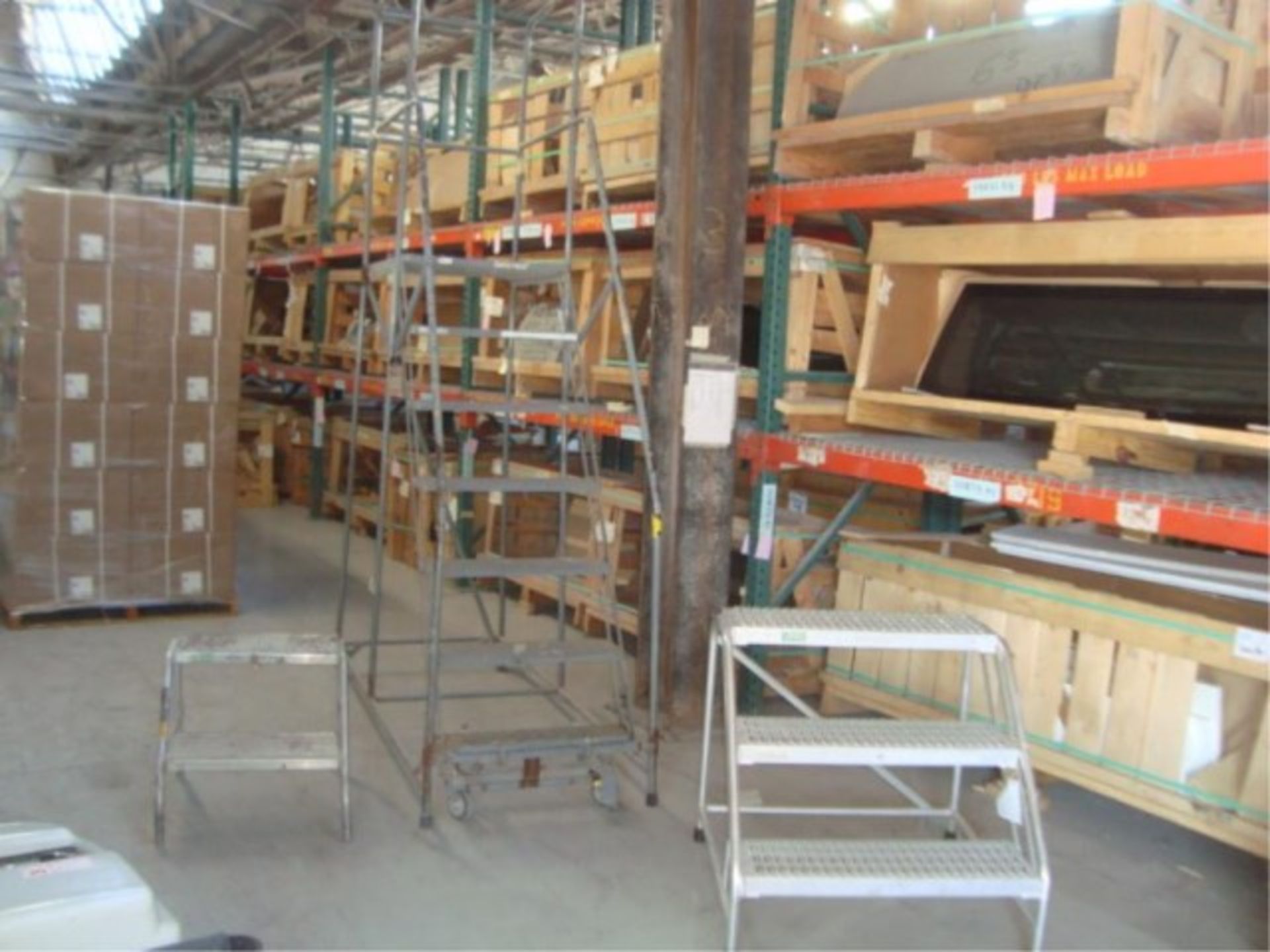 Warehouse Ladders