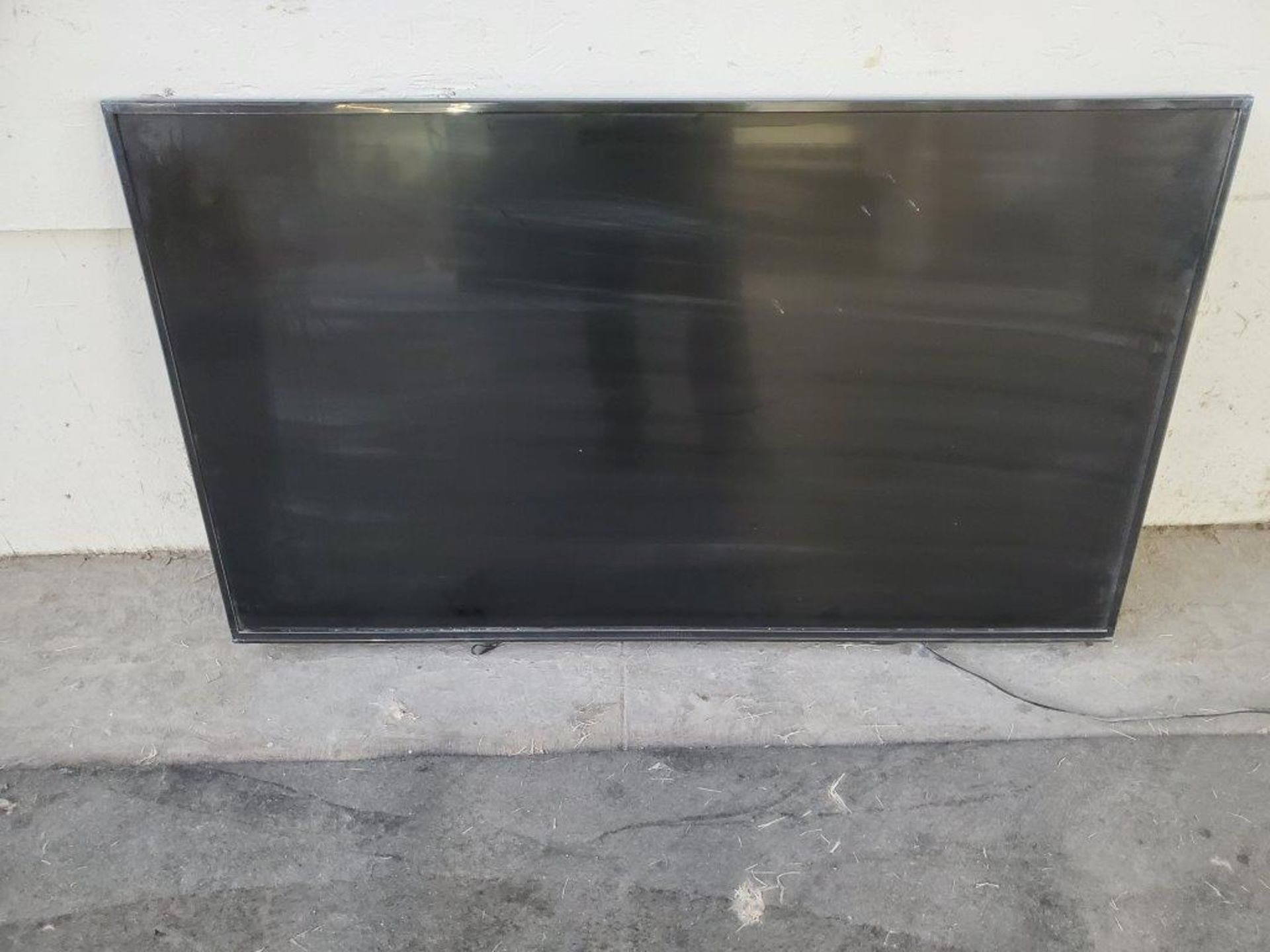 Insignia Flat Screen TV