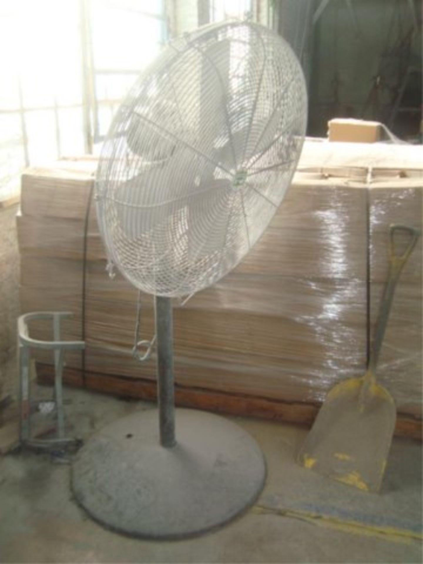 Heavy Duty Industrial Pedestal Fans - Image 2 of 4