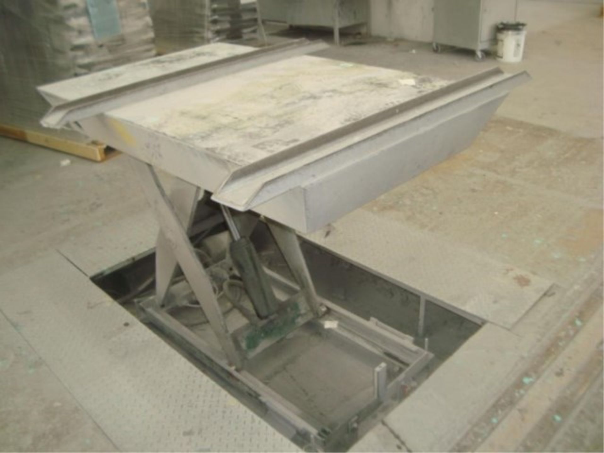Electric Backsaver Lift Table - Image 3 of 7