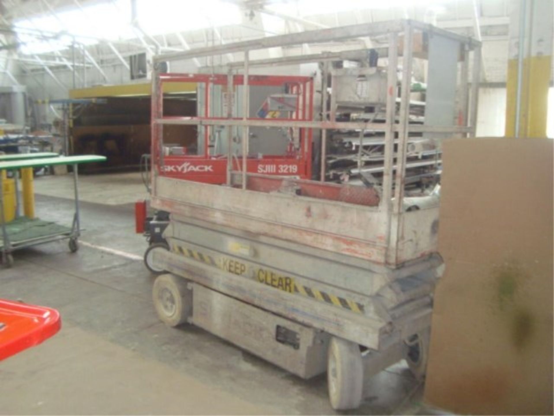 Electric Personnel Scissor Lift, 20' ft. Max - Image 3 of 6