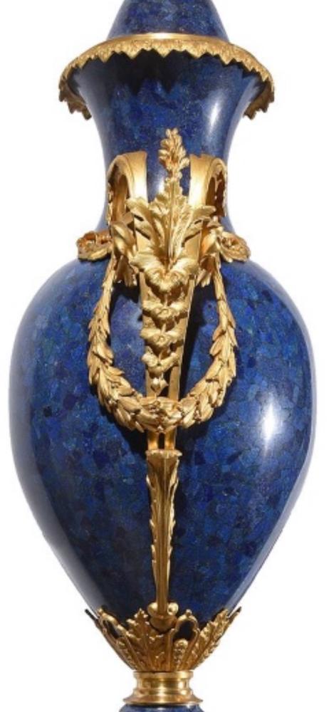 PAIR OF MAJESTIC ROYAL BLUE LAPIS LAZULI PEDESTALS AND VASES, EARLY XX CENTURY NEOCLASSICAL - Image 2 of 7