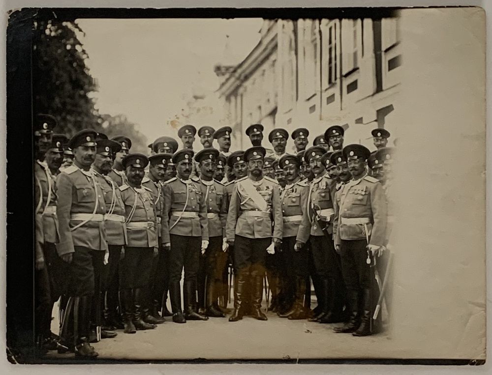 NICHOLAS II (1894-1917) The Emperor surrounded by officers of His Majesty’s 13th Life Grenadier