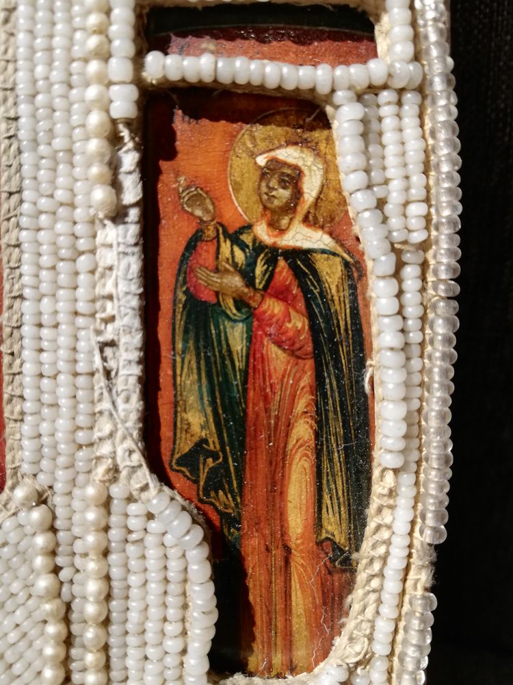 AN ICON «SAINT NICOLAS» WITH SAINTS Ekaterinburg, mid 19 th century Wood, gesso, gold leaf, - Image 5 of 7