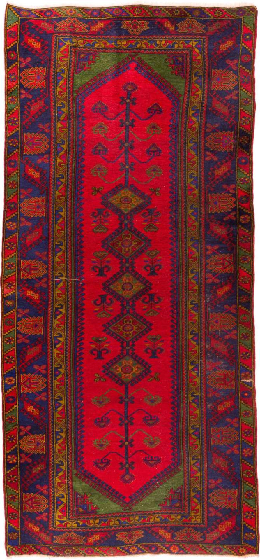 DÖSEMEALTI Türkei, um 1940313 x 142 cm. Gebrauchsspuren.