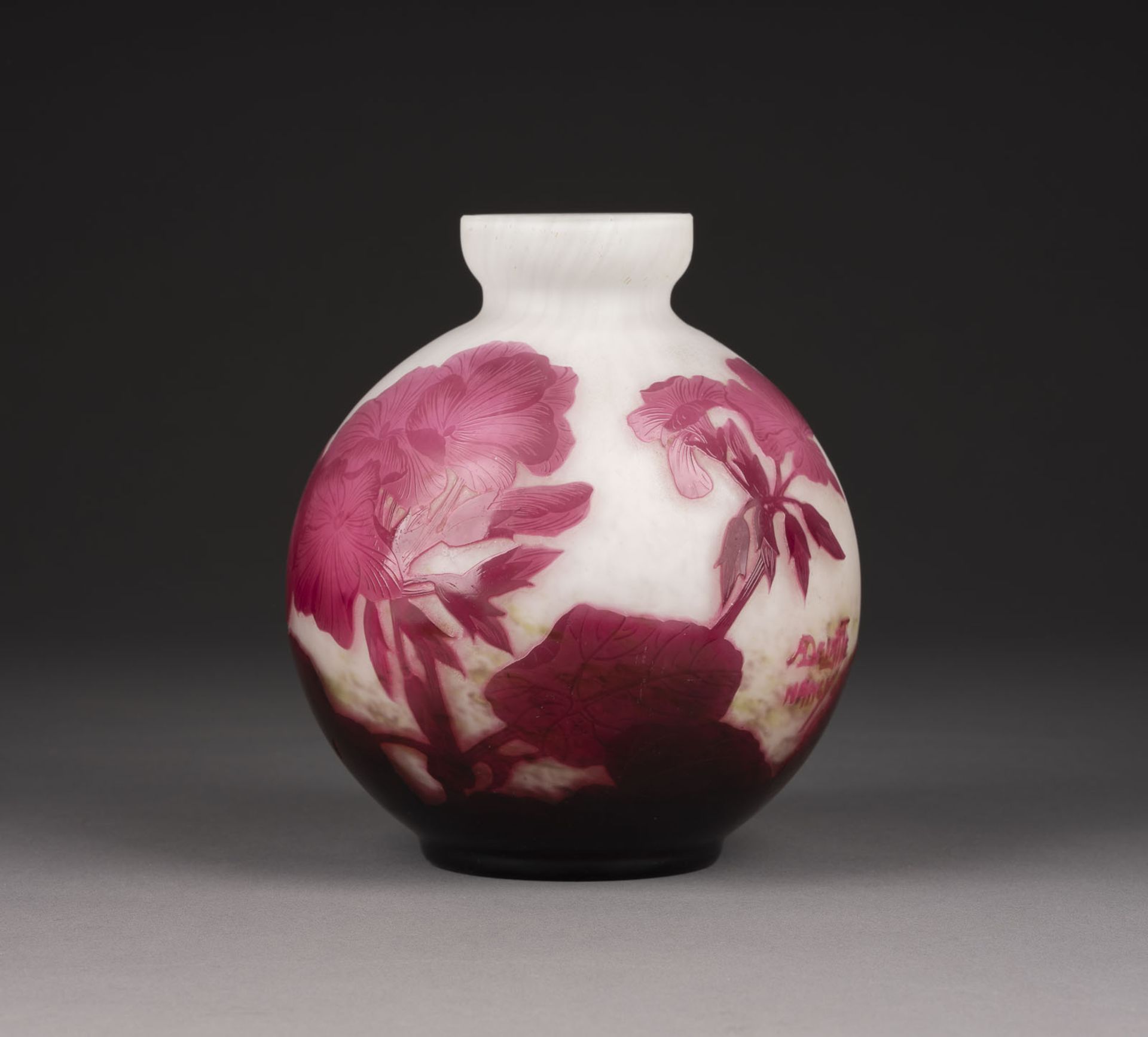 ANDRÉ DELATTE VASE 'GERANIUM'