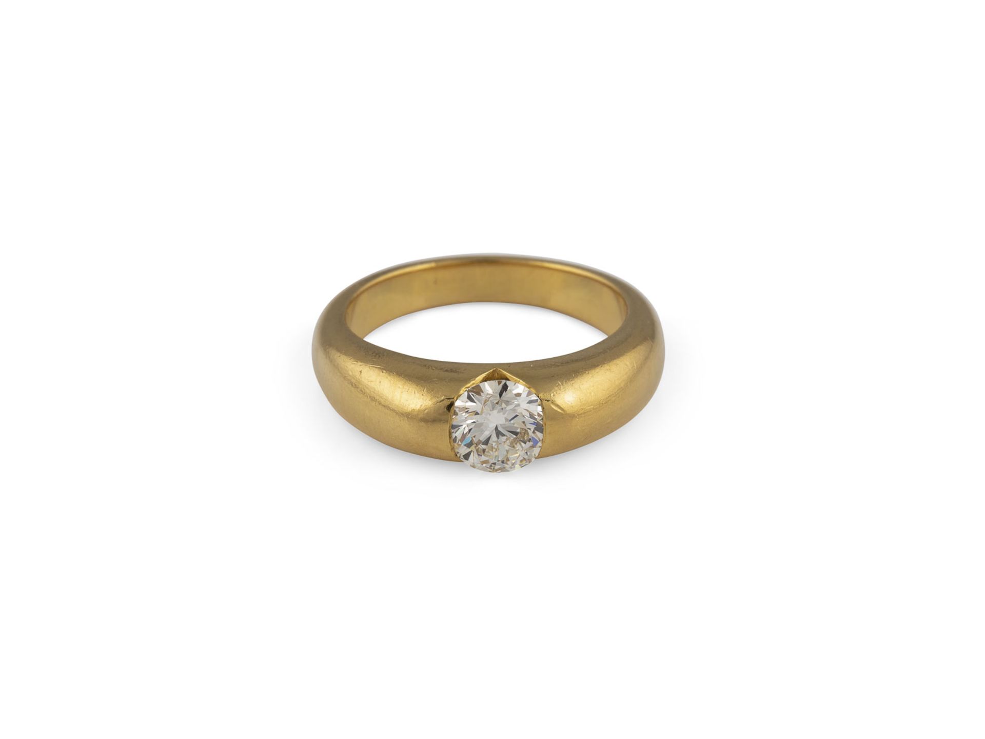 BRILLANT-SOLITAIRE-RING