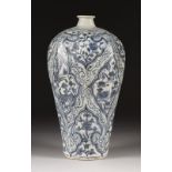 A BLUE-AND-WHITE OCTAGONAL 'PHOENIX' MEI VASE