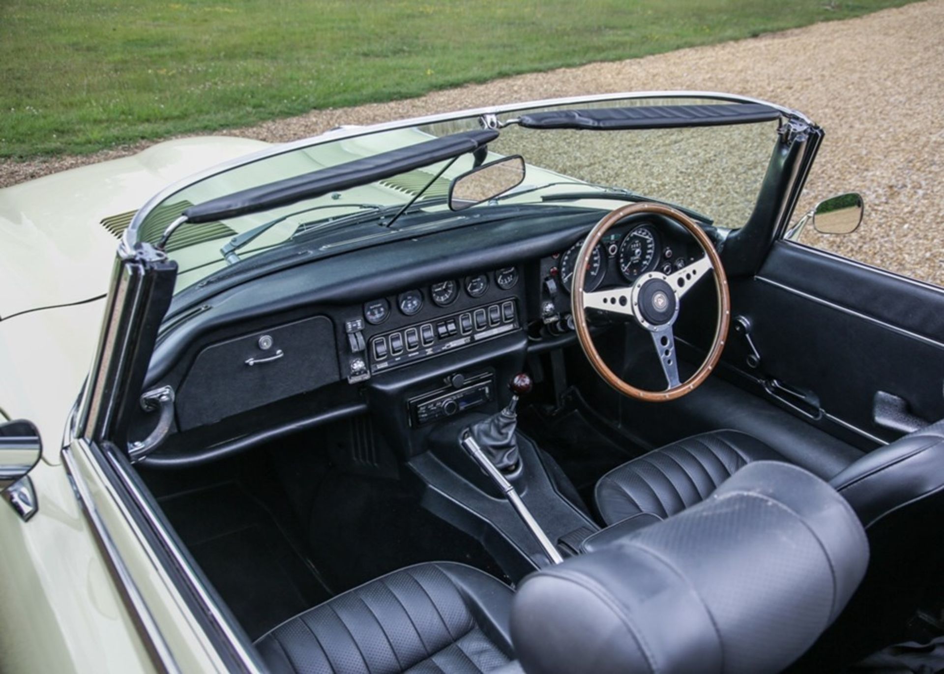 1972 Jaguar E-Type Series III Roadster - Image 5 of 9