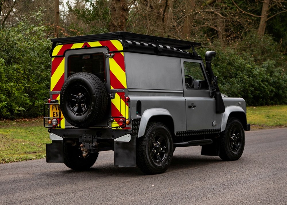 2011 Land Rover Defender 90 Hardtop - Image 2 of 9