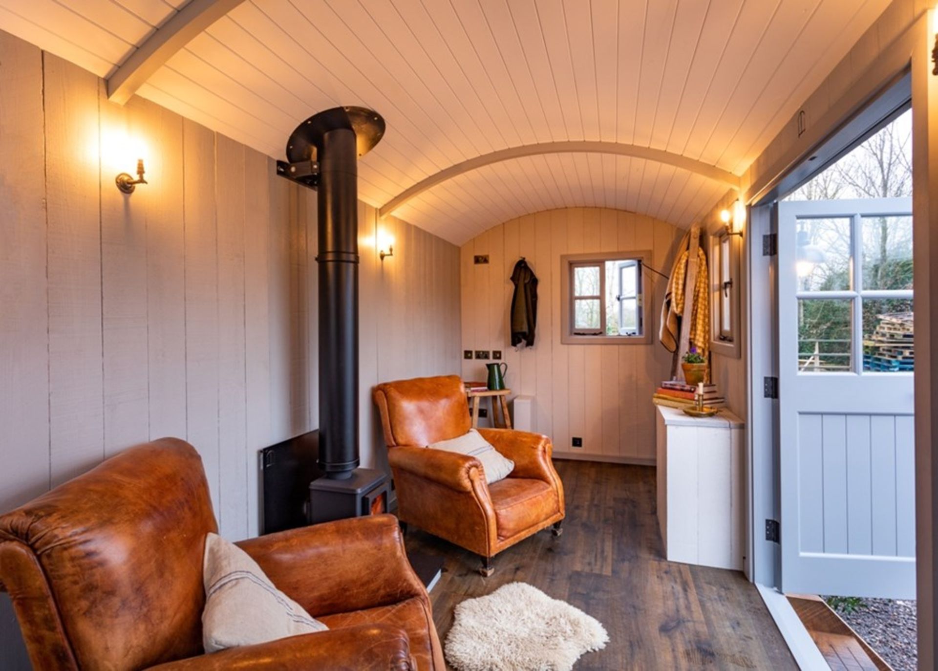 2021 Shepherds Hut - Image 6 of 9