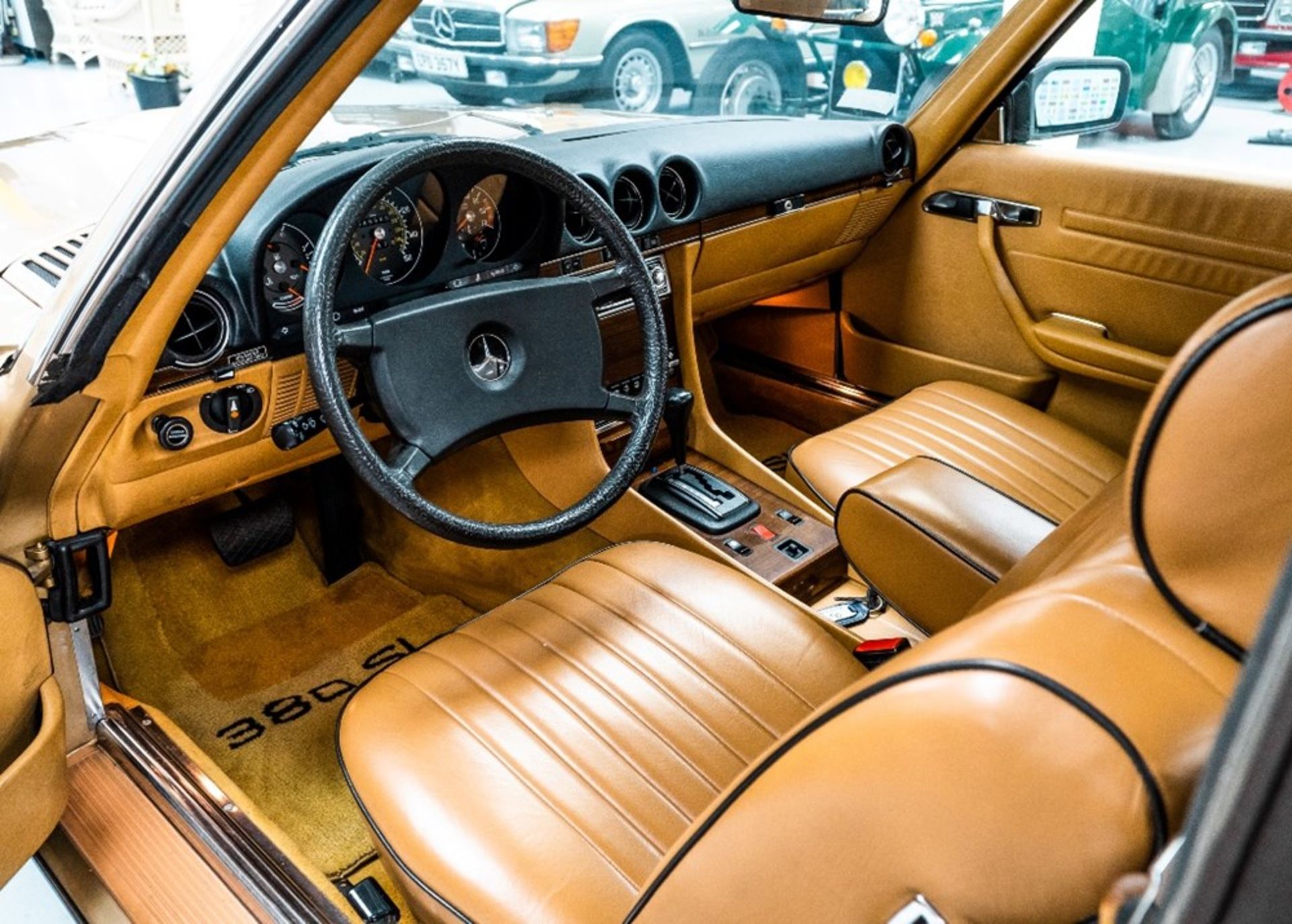 1983 Mercedes-Benz 380SL - Image 8 of 9