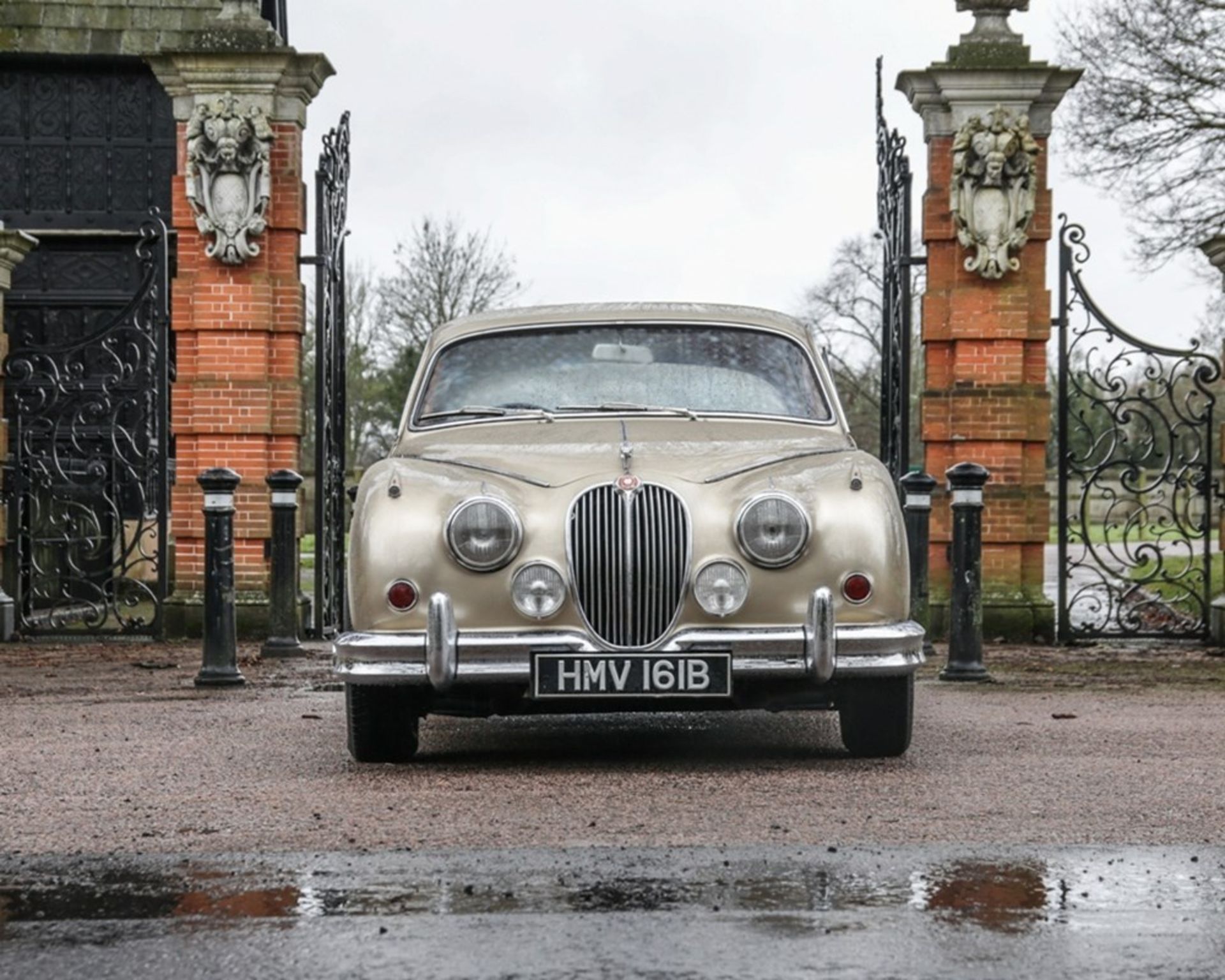 1964 Jaguar Mk. II (3.4 litre)