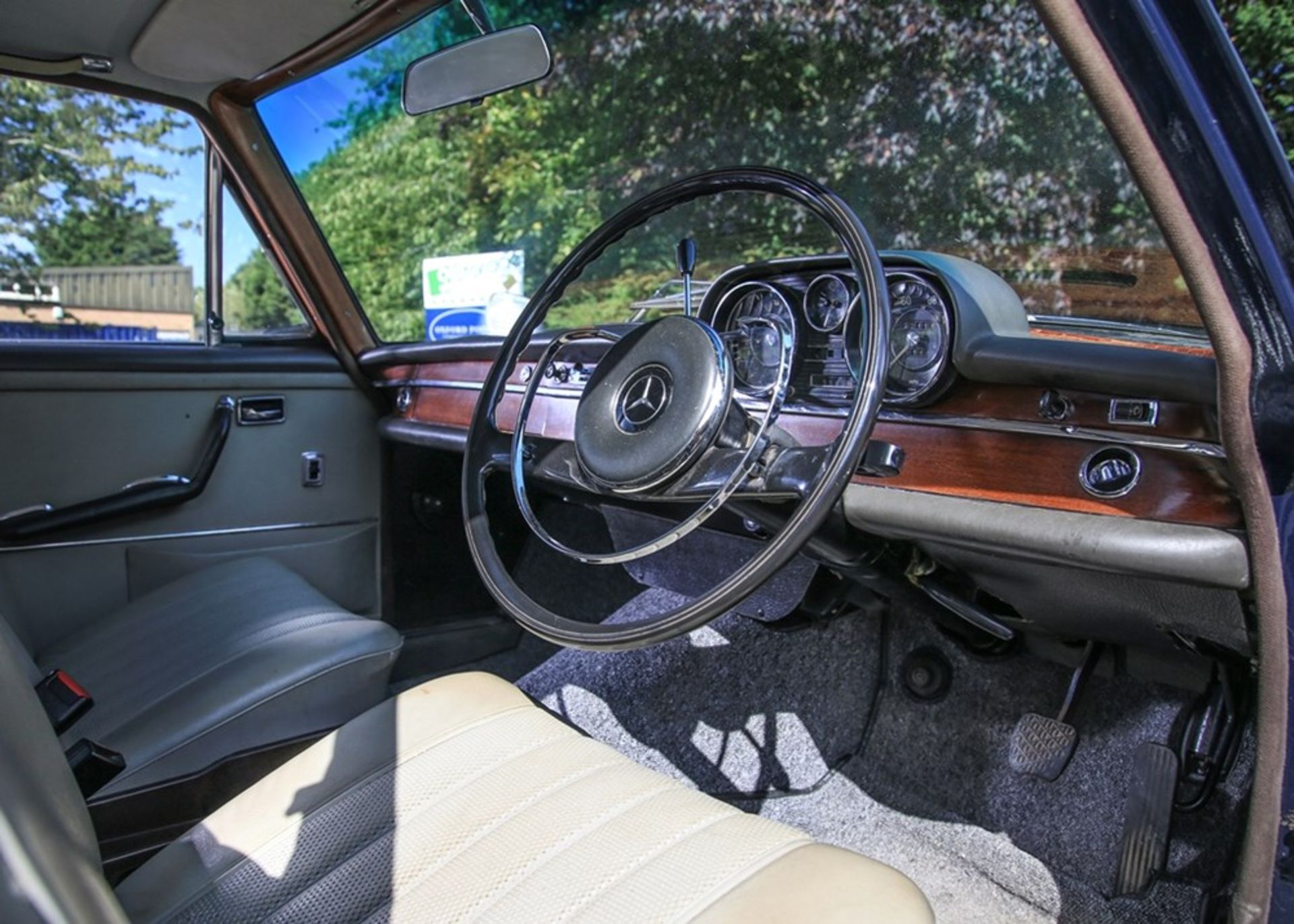 1966 Mercedes-Benz 250 S - Image 5 of 8