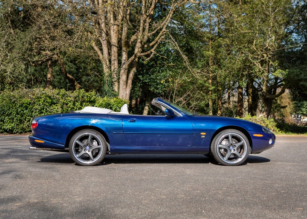 2003 Jaguar XKR Convertible - Image 3 of 8