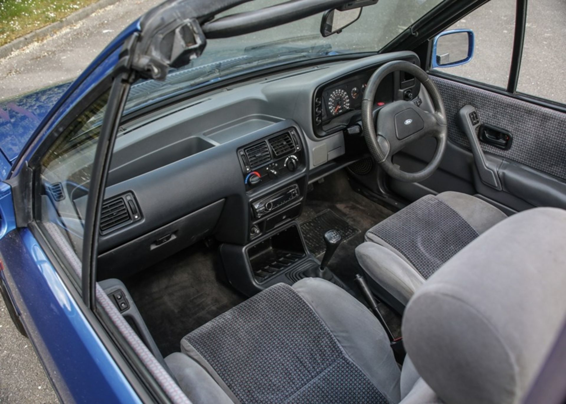 1989 Ford Escort Cabriolet - Image 3 of 9