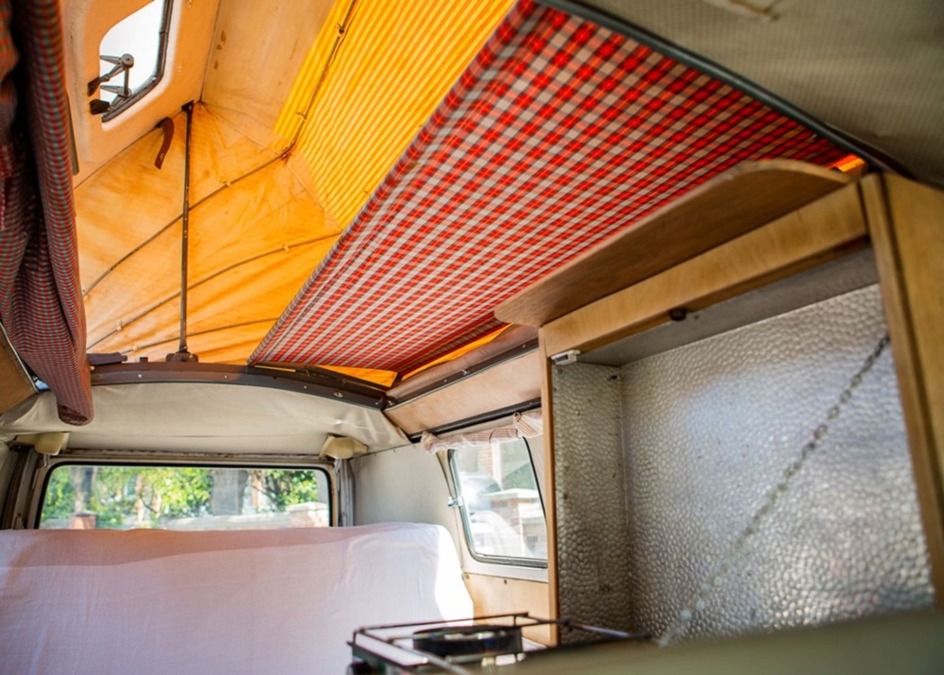 1967 Volkswagen Type 2 Split Screen Campervan - Image 5 of 9