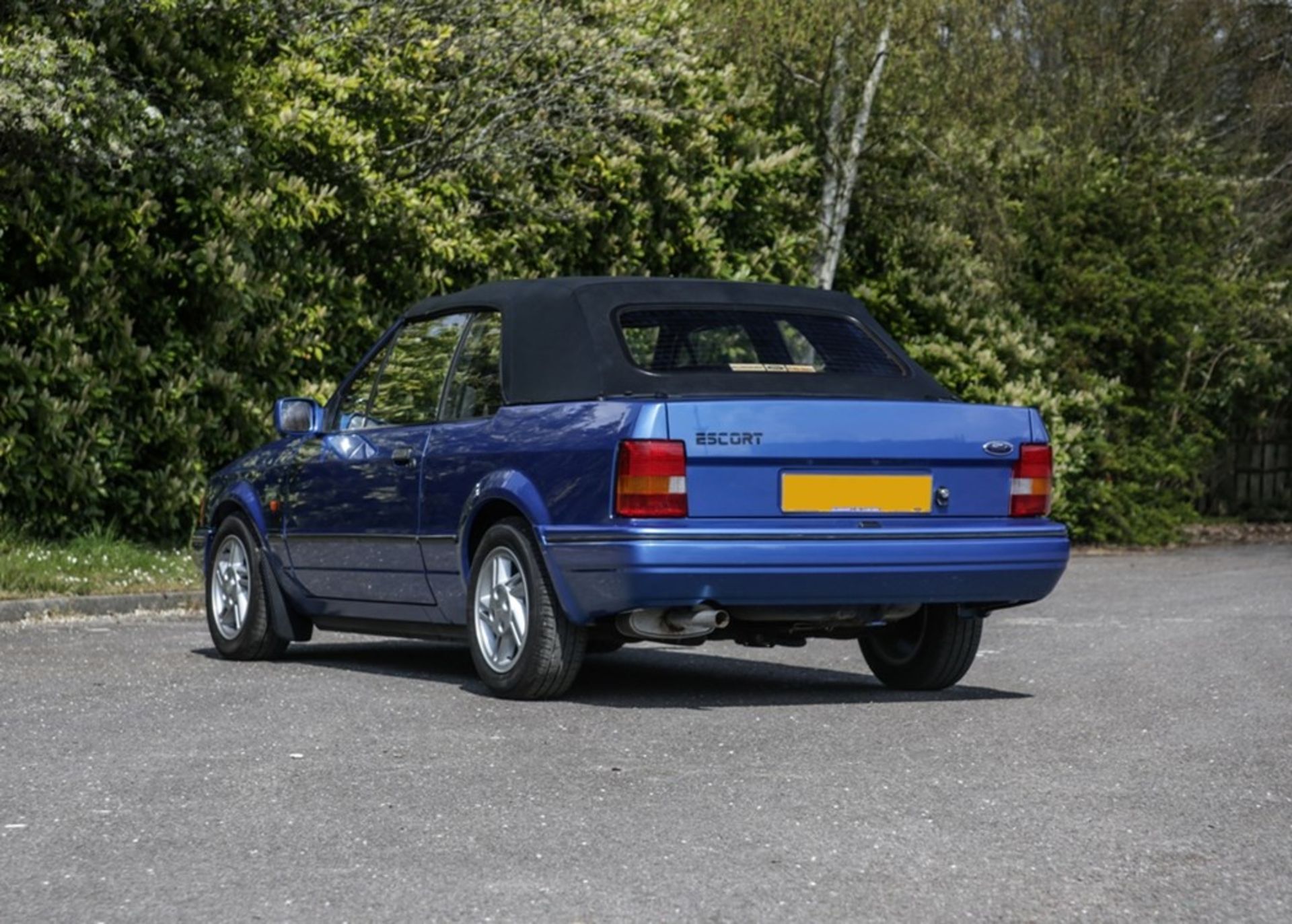 1989 Ford Escort Cabriolet - Image 4 of 9