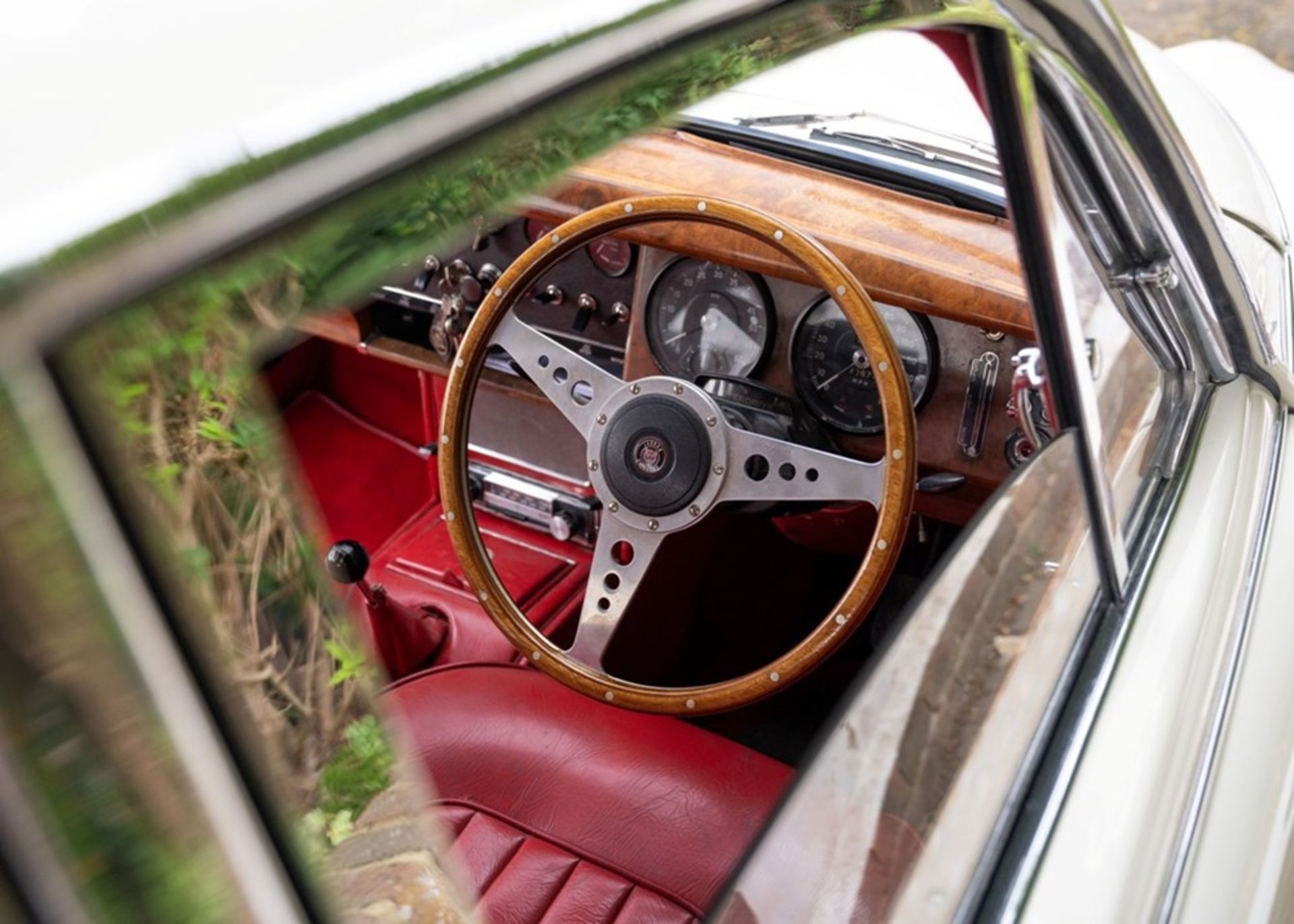 1961 Jaguar Mk. II (3.8 litre) - Image 8 of 9