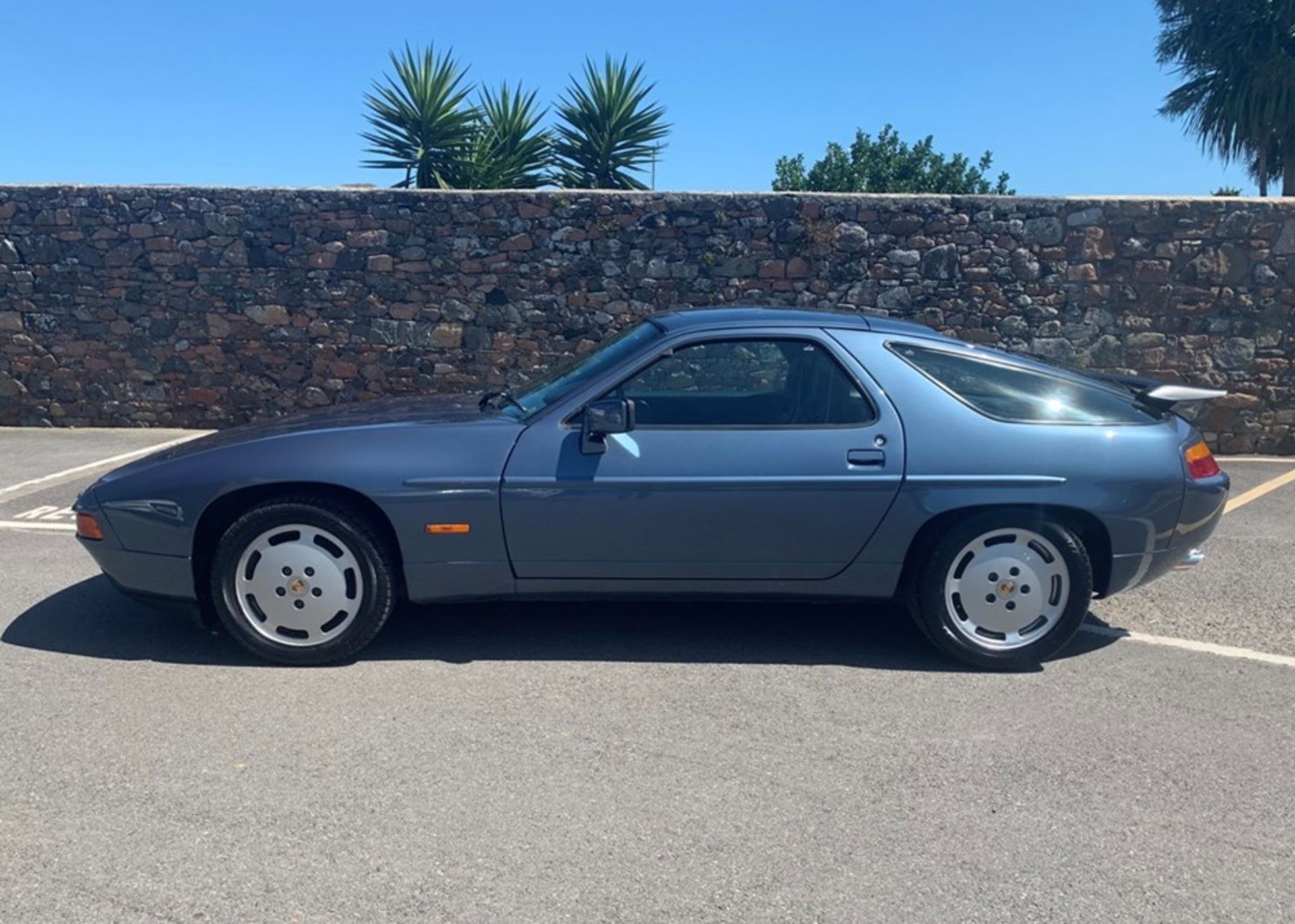 1989 Porsche 928 S4