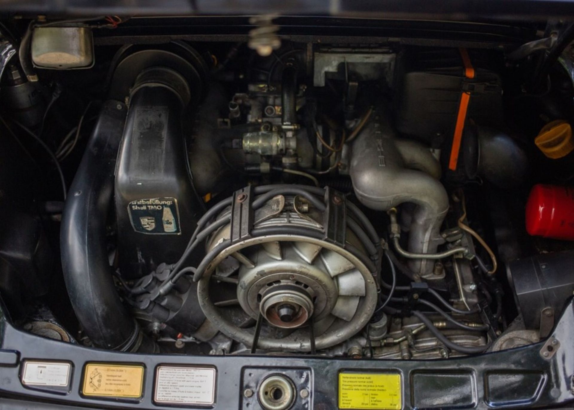 1986 Porsche Carrera 3.2 (3.5 Tognola upgrade) Supersport Specification Coupé - Image 6 of 9