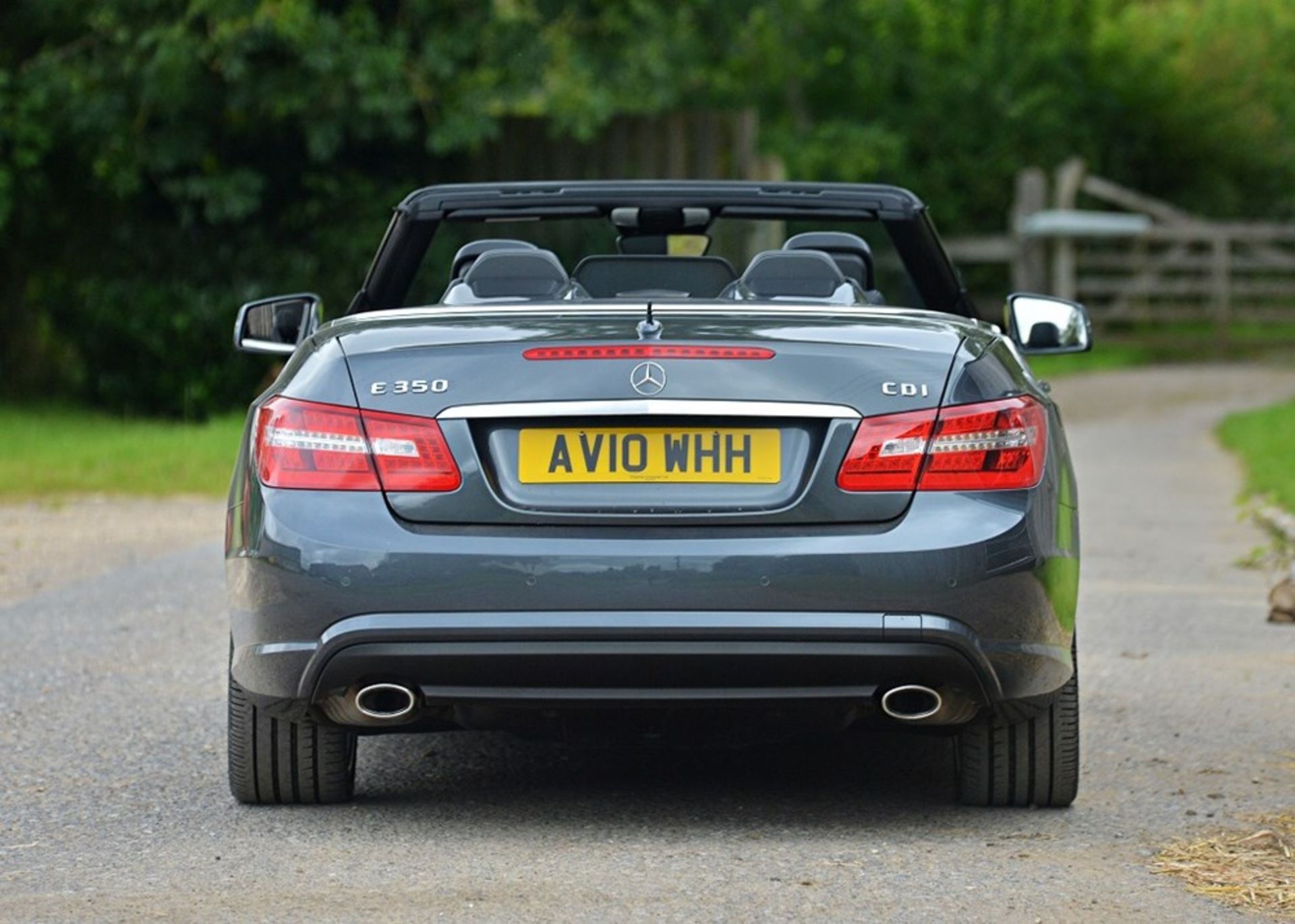 2010 Mercedes-Benz E350 CDI Blue-Tec Sport Convertible - Image 3 of 9