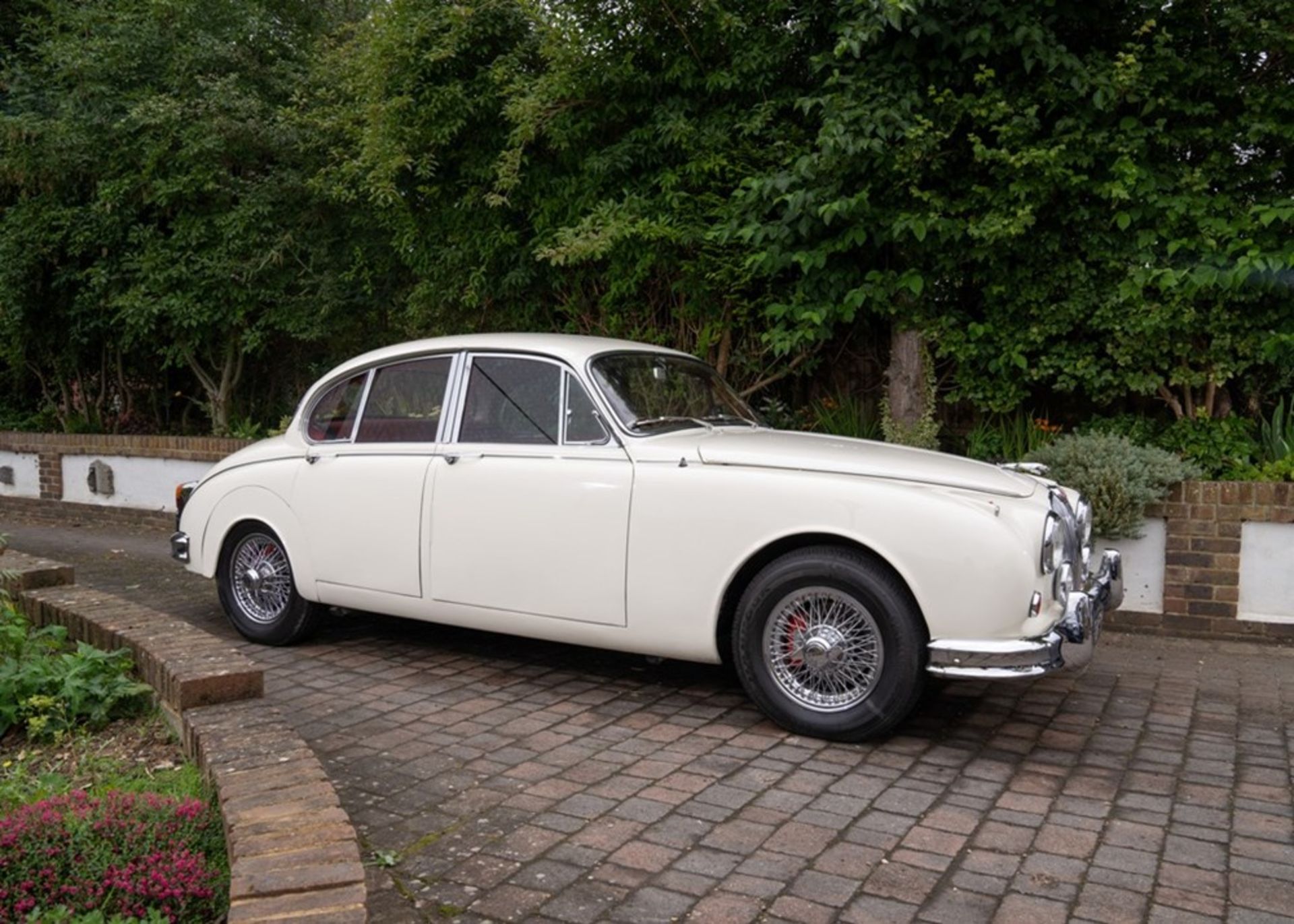 1961 Jaguar Mk. II (3.8 litre) - Image 7 of 9