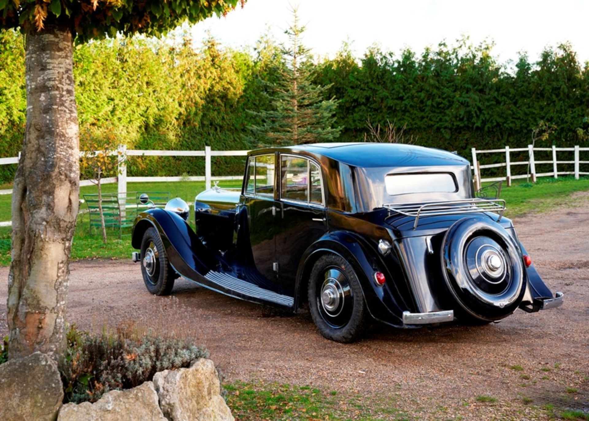 1937 Bentley 4¼ litre Saloon by Freestone & Webb - Image 3 of 9