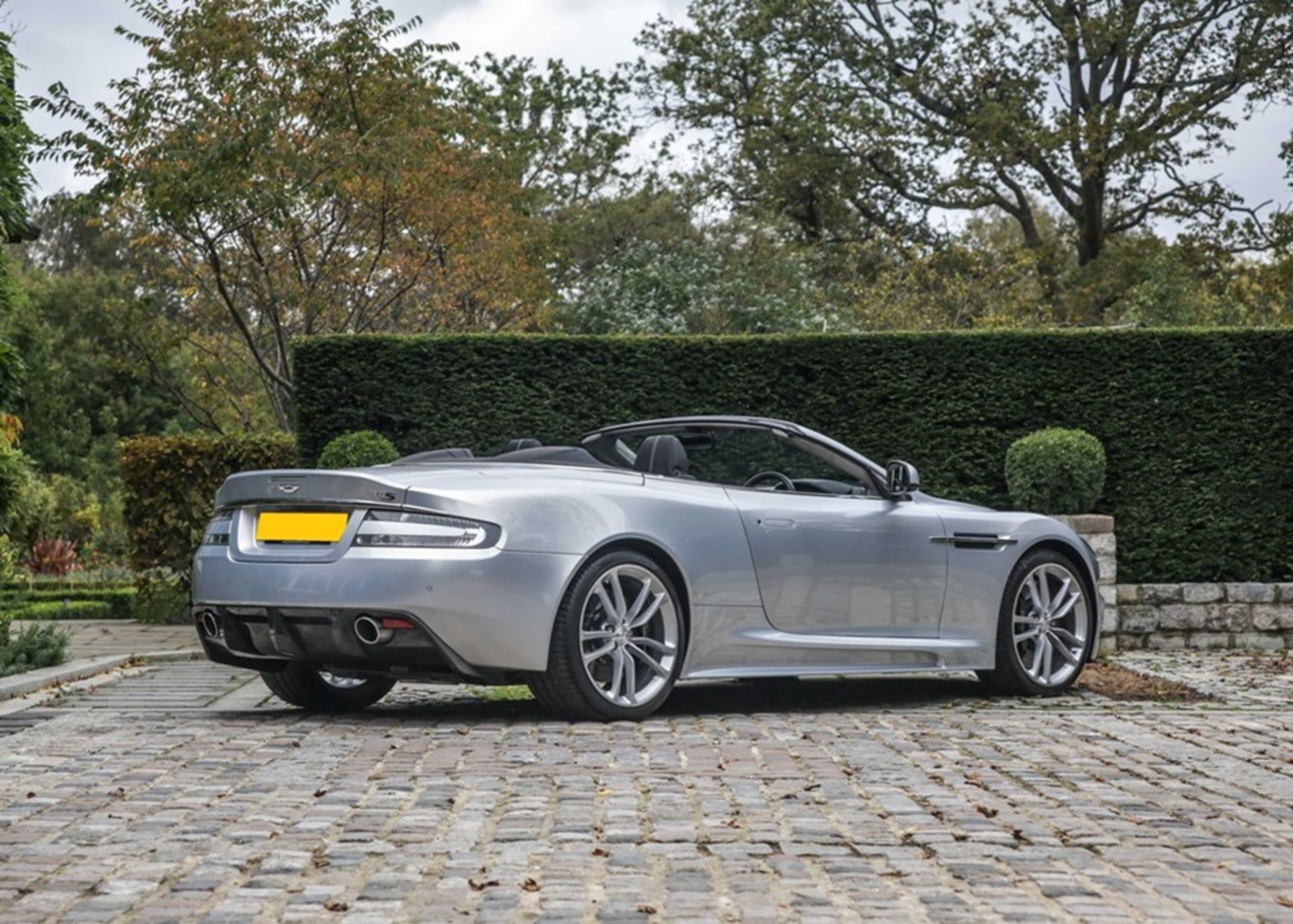 2010 Aston Martin DBS Volante - Image 2 of 9