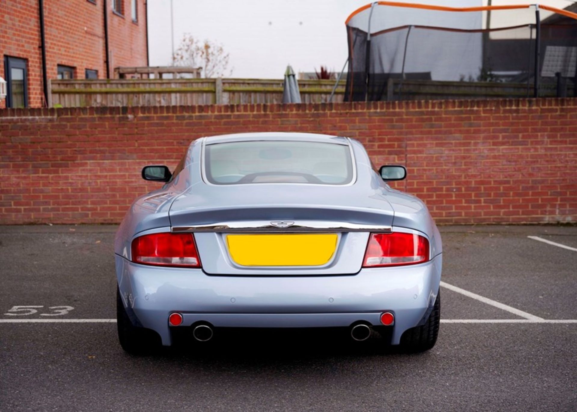 2004 Aston Martin Vanquish 2+2 - Image 3 of 8