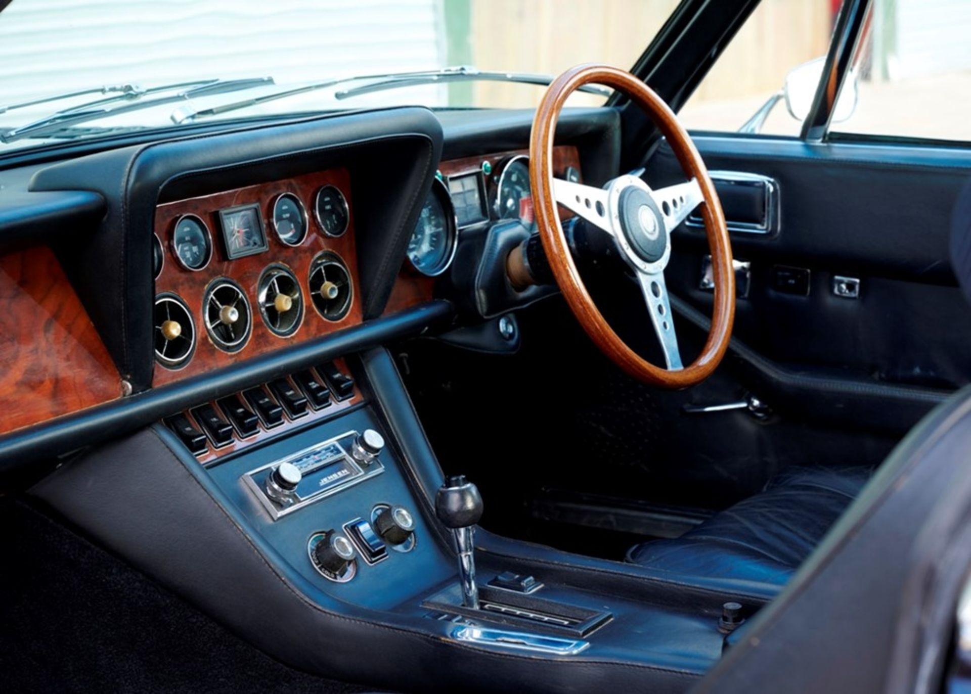 1975 Jensen Interceptor Mk. III - Image 9 of 9