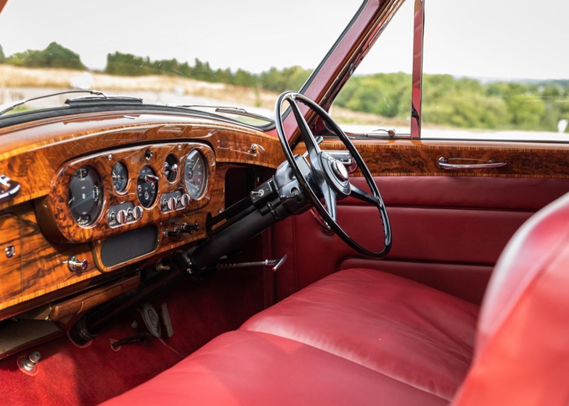 1964 Rolls-Royce Phantom V Limousine by Mulliner Park Ward Ex-HRH Princess Alexandra - Image 7 of 8