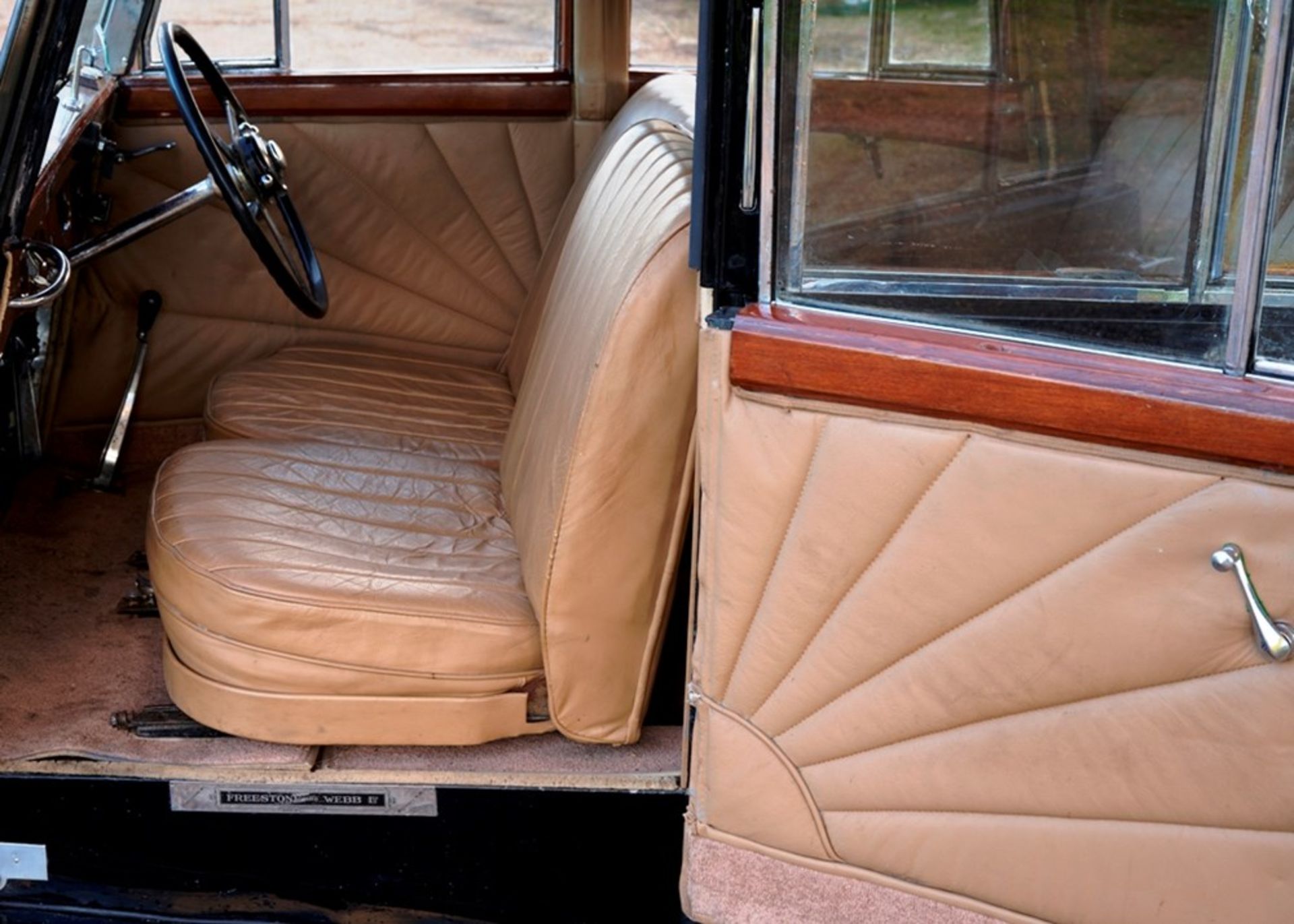 1937 Bentley 4¼ litre Saloon by Freestone & Webb - Image 9 of 9
