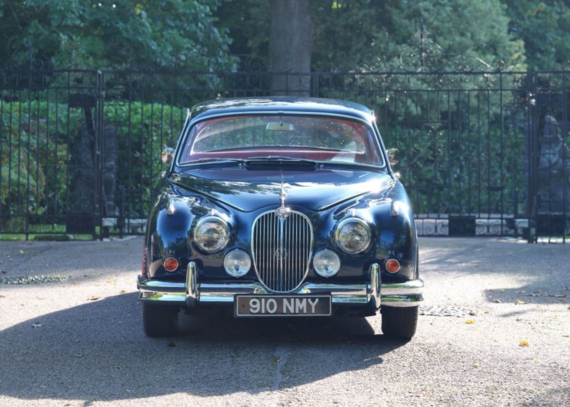 1960 Jaguar Mk. II (3.8 litre)