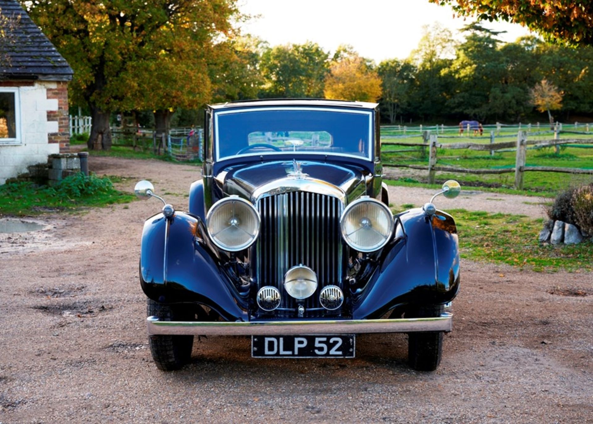 1937 Bentley 4¼ litre Saloon by Freestone & Webb - Image 6 of 9