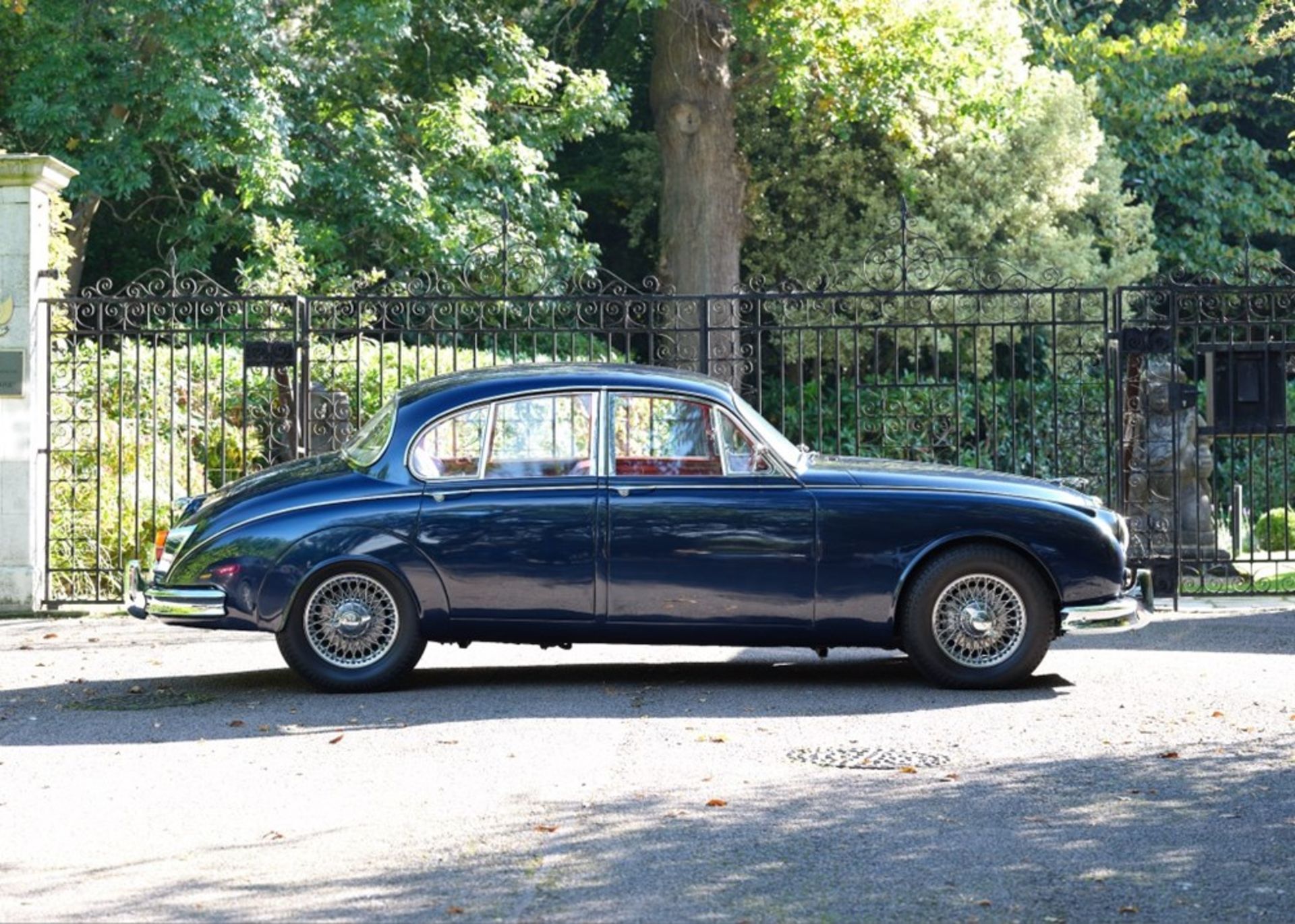 1960 Jaguar Mk. II (3.8 litre) - Image 2 of 9