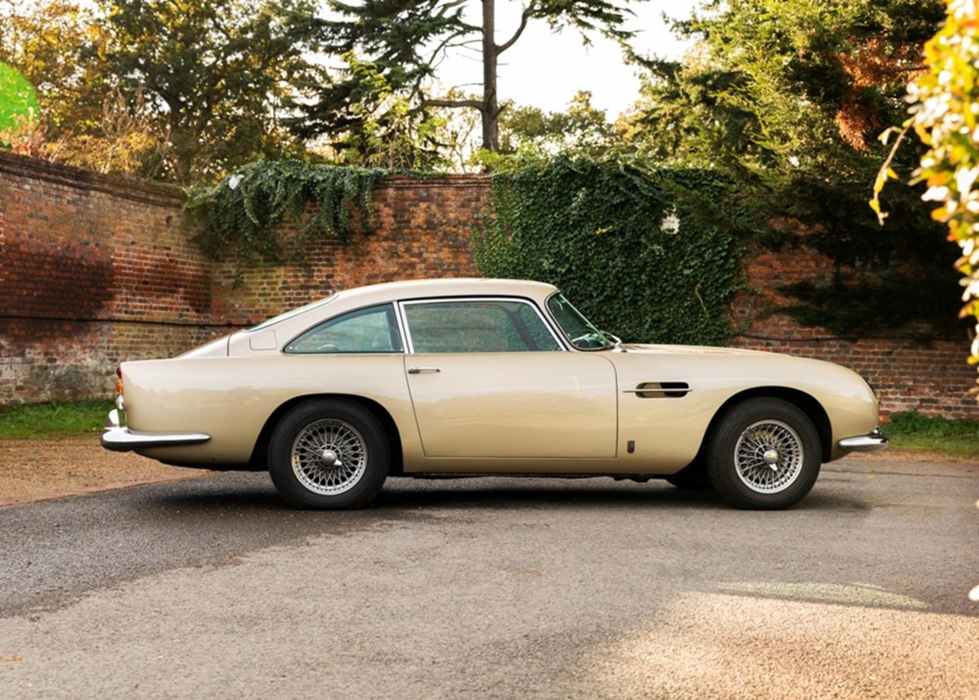 1966 Aston Martin DB5