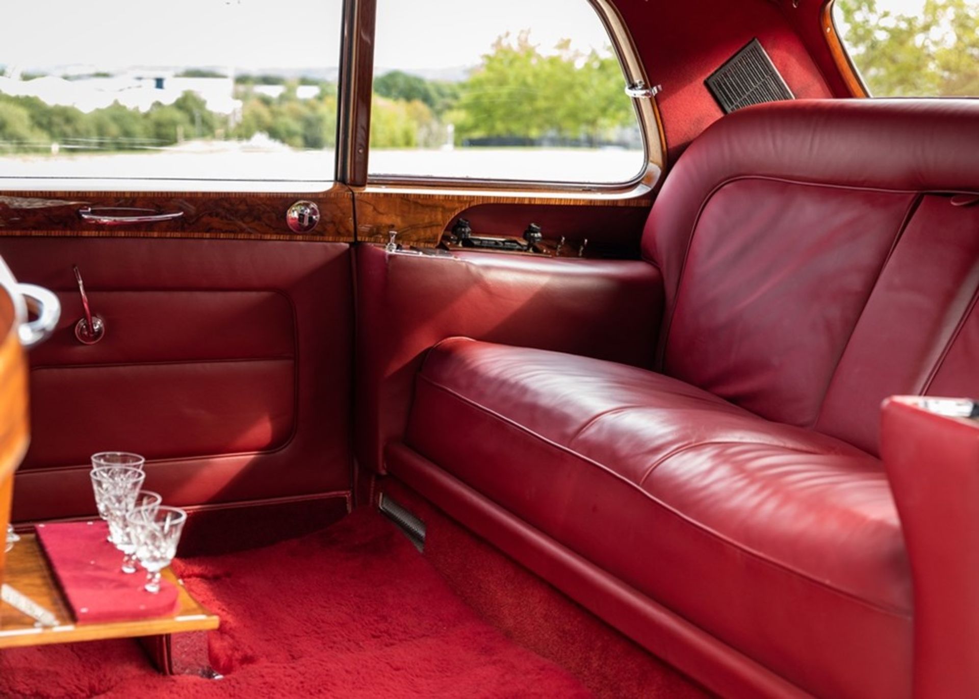 1964 Rolls-Royce Phantom V Limousine by Mulliner Park Ward Ex-HRH Princess Alexandra - Image 8 of 8