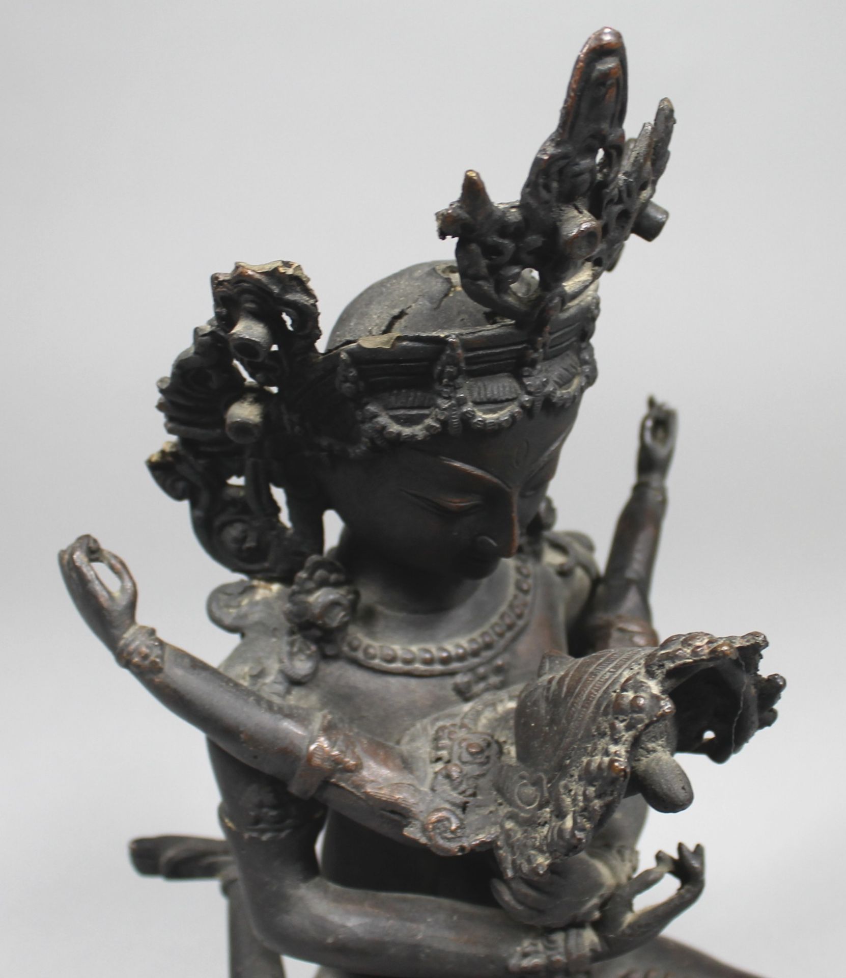 1 Skulptur Bronze "Vajrakilaya in Vereinigung", Asien, H ca. 36cm, Figur weist hinten Beschädigungen - Image 5 of 6