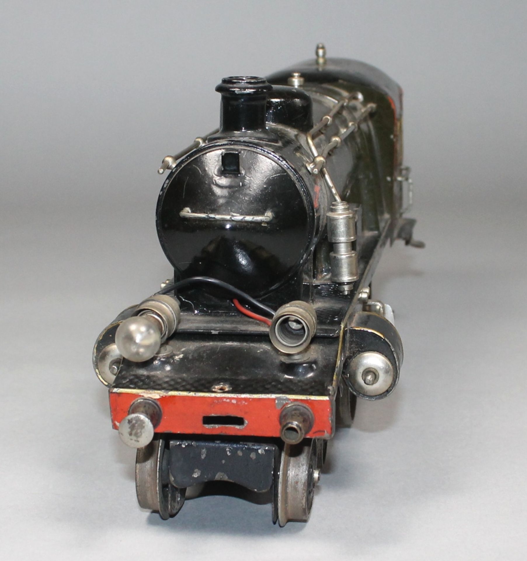 1 goße Lokomotive mit Tender, Spur HO "Märklin, EE 65/13021, 20 Volts C", farbig lithographiertes - Bild 4 aus 7