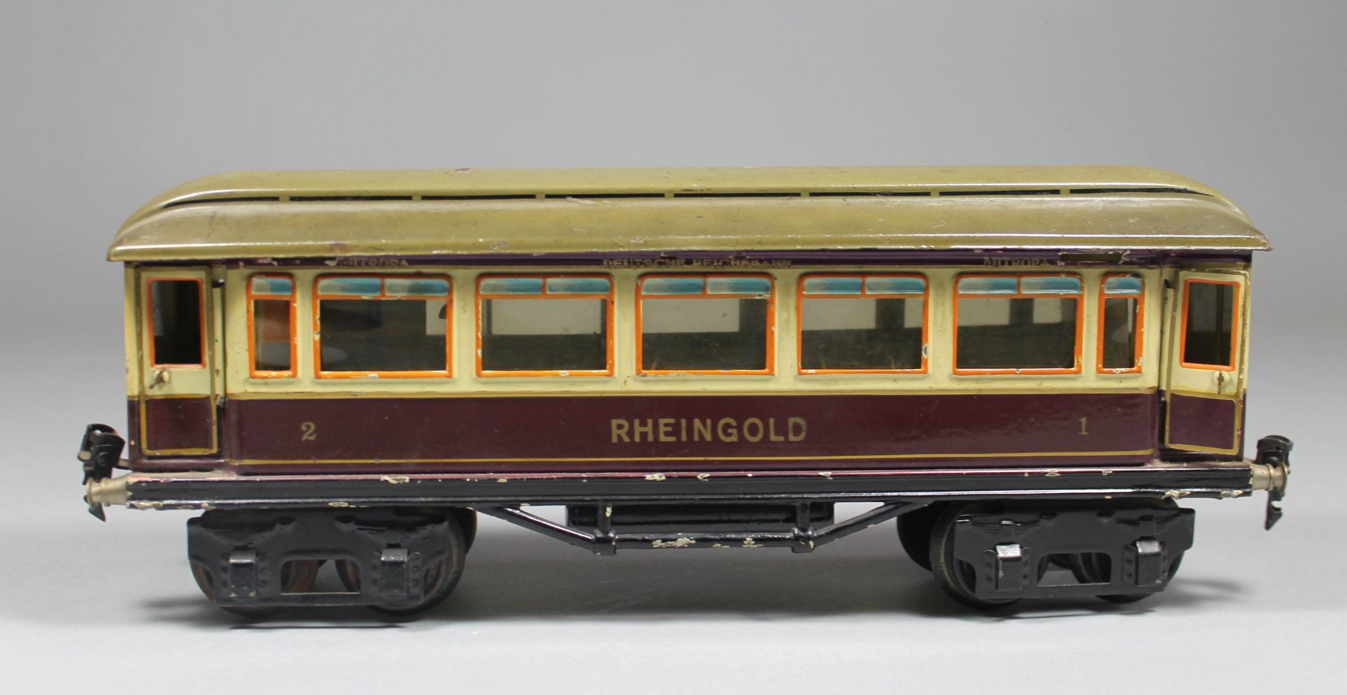 1 alter Personenwagen "Märklin, Rheingold", Spur HO, Inneneinrichtung, farbig lithographiertes