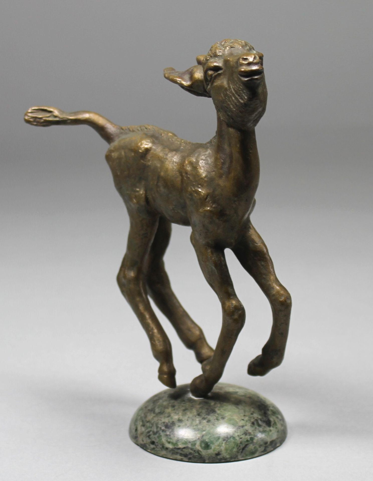 1 Bronzefigur auf runder Marmorplinthe "Esel", keine Signatur erkennbar, ca. 18cm x 14cm x 10cm (mit - Bild 2 aus 4